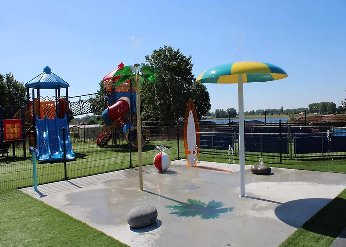 Glamping Tent In Netherlands With Terrace Lüks kamp alanı